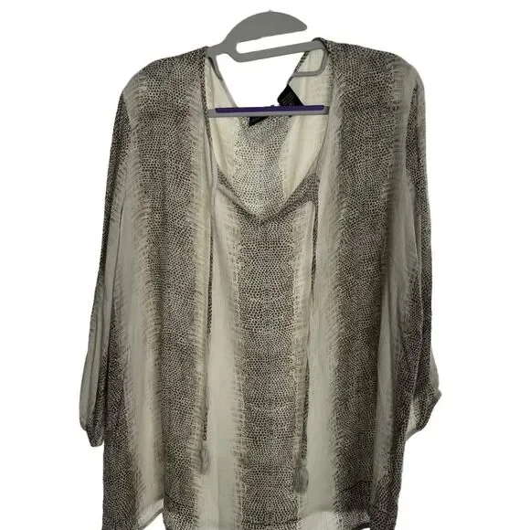 Sara Studio Blouse w/tasseled Tie 3/4 Sleeves Size XL Brown/Tan Print - EUC - Picture 4 of 9